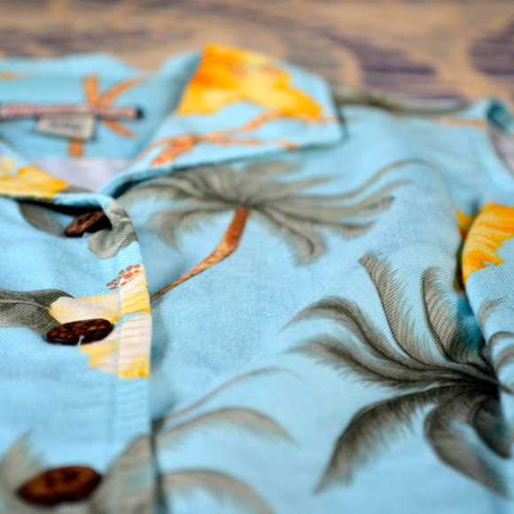 Sleeveless Hawaiian Shirt by Jamaica Bay - Picture 7 of 8